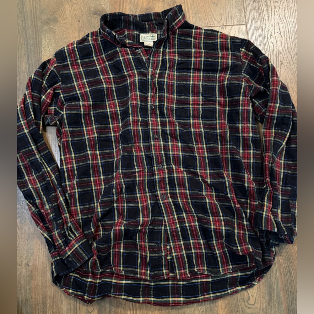 Vintage L.L. Bean Red and Blue Plaid Casual Button Down Shirt